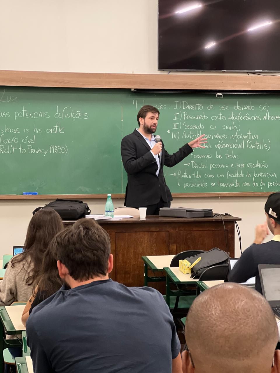 Dr. Pedro lecionando na UEPG